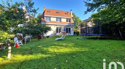 Maison 8 pièces de 150 m² à Saintry-sur-Seine (91250)