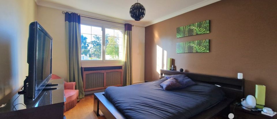 Maison 8 pièces de 150 m² à Saintry-sur-Seine (91250)