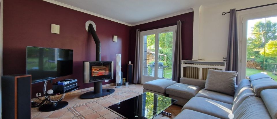 House 8 rooms of 150 m² in Saintry-sur-Seine (91250)