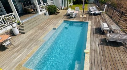 Architect house 5 rooms of 155 m² in SAINT-GILLES-LES-BAINS (97434)