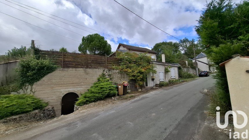 House 5 rooms of 55 m² in Mézières-en-Drouais (28500)