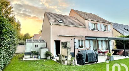 House 5 rooms of 104 m² in Bailly-Romainvilliers (77700)