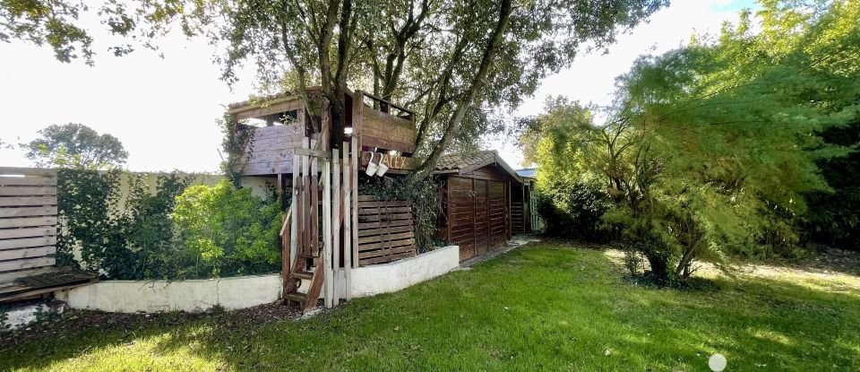 Gîte 6 pièces de 135 m² à Le Fenouiller (85800)