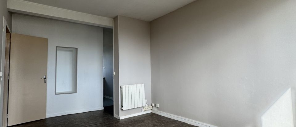 Appartement 3 pièces de 54 m² à Bourges (18000)