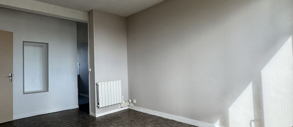 Apartment 3 rooms of 54 m² in Bourges (18000)