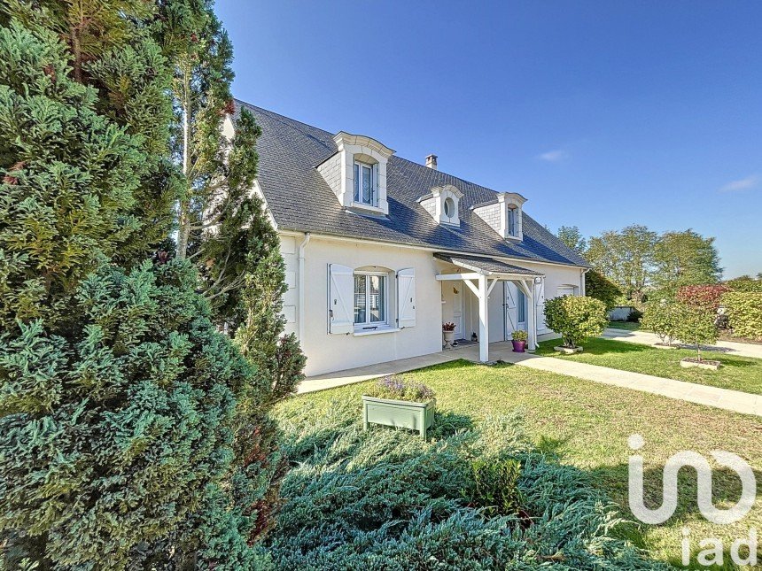 Maison traditionnelle 6 pièces de 158 m² à Montlouis-sur-Loire (37270)