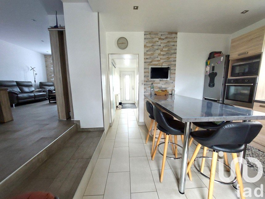 House 4 rooms of 103 m² in Piennes (54490)