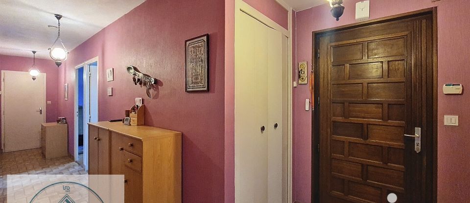 Traditional house 4 rooms of 97 m² in Buellas (01310)