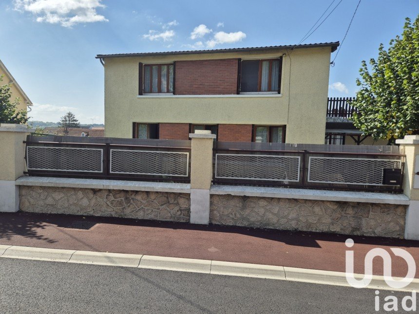 Maison 6 pièces de 150 m² à Champagne-sur-Seine (77430)