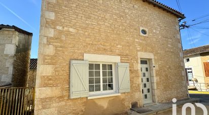 Maison 4 pièces de 62 m² à Ruffec (16700)