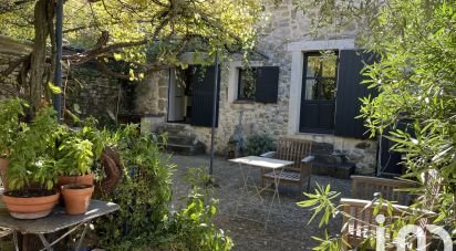 Village house 7 rooms of 162 m² in Uzès (30700)