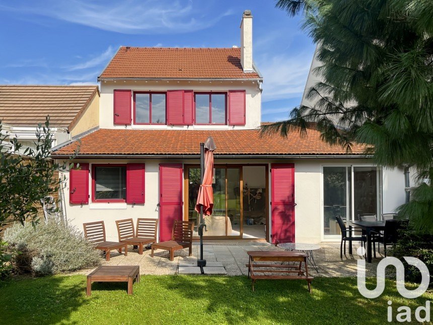 Maison 5 pièces de 110 m² à Servon (77170)