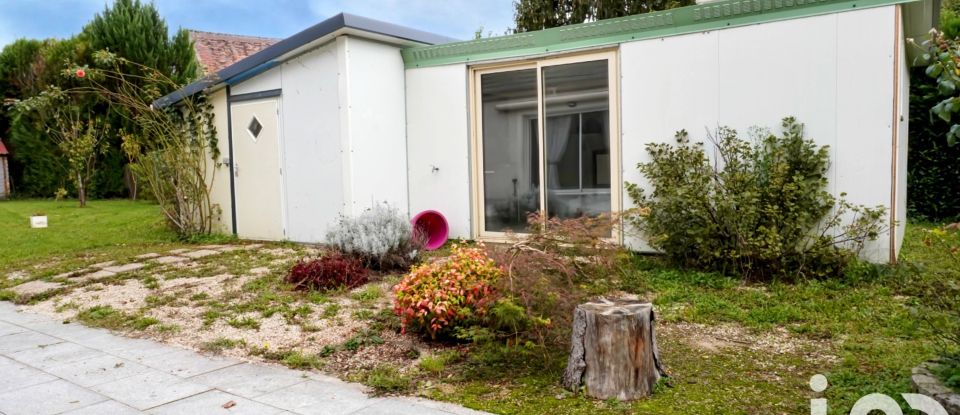 Maison traditionnelle 4 pièces de 130 m² à Le Bignon-Mirabeau (45210)