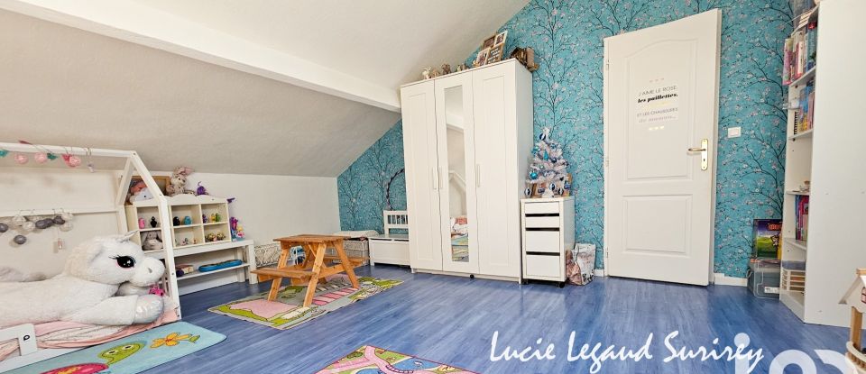 Maison 8 pièces de 198 m² à Vaux-sur-Seine (78740)