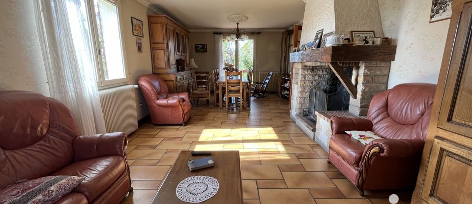 House 7 rooms of 157 m² in Virey-le-Grand (71530)