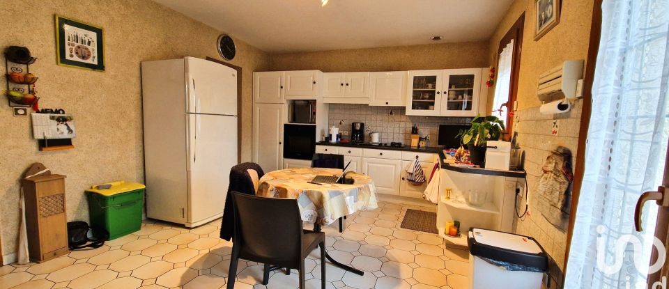 House 4 rooms of 125 m² in Dammartin-en-Goële (77230)