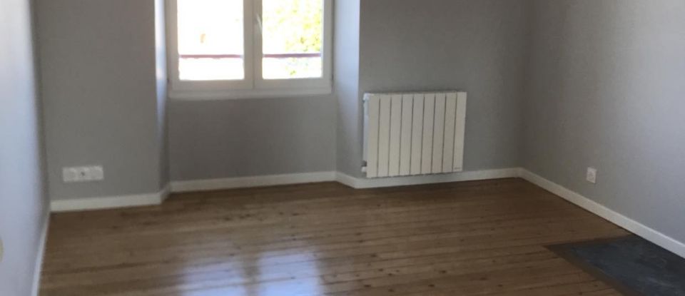 Maison traditionnelle 6 pièces de 155 m² à Samoreau (77210)