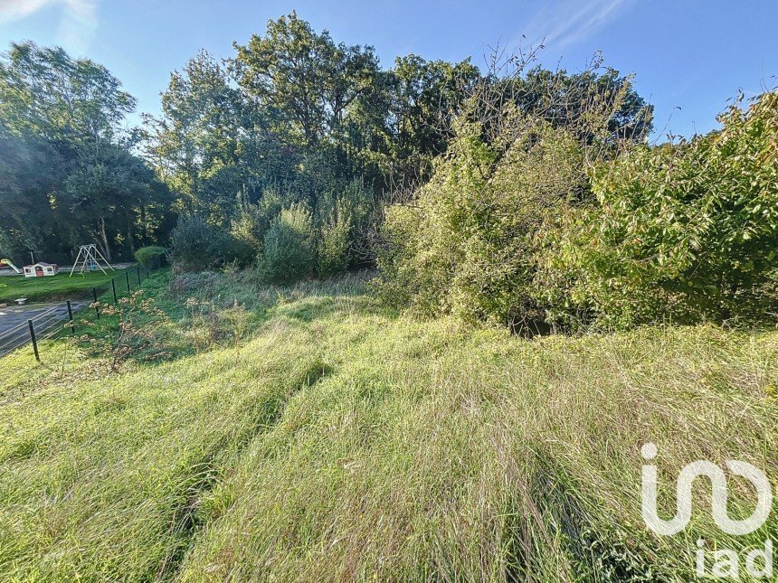 Terrain de 1 000 m² à VEUZAIN-SUR-LOIRE (41150)