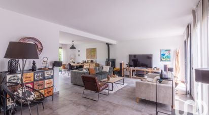 Maison 6 pièces de 149 m² à Carrières-sur-Seine (78420)