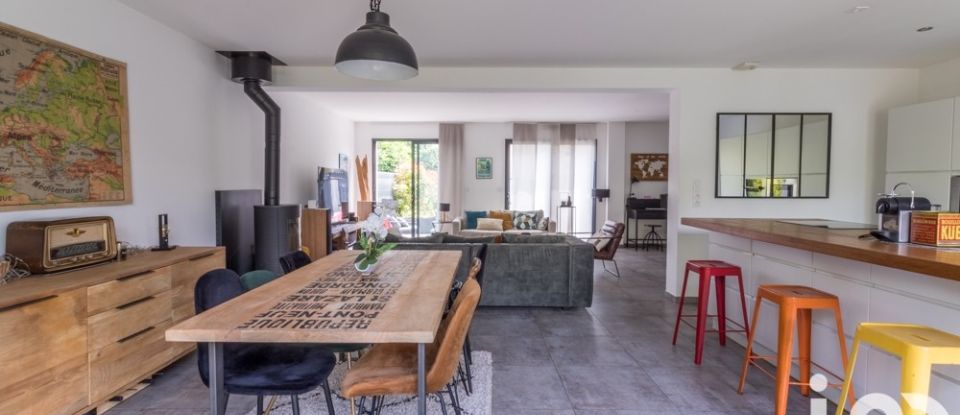 Maison 6 pièces de 149 m² à Carrières-sur-Seine (78420)