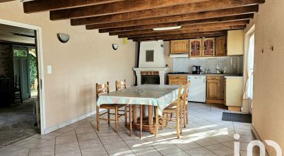 Country house 6 rooms of 105 m² in Vilhonneur (16220)