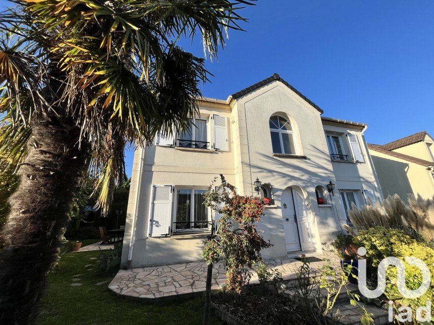 Maison 6 pièces de 144 m² à Argenteuil (95100)