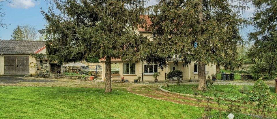 Maison traditionnelle 9 pièces de 306 m² à Juilly (77230)