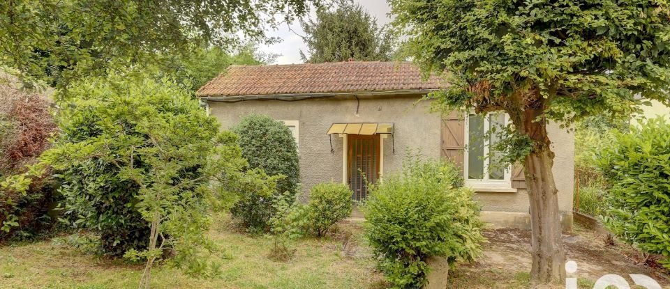 Traditional house 6 rooms of 118 m² in Igny (91430)