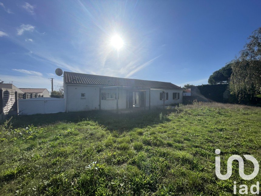 Maison traditionnelle 5 pièces de 96 m² à Olonne-sur-Mer (85340)