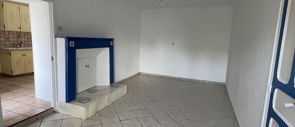 Longère 4 pièces de 81 m² à - (85340)