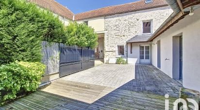 Longère 5 pièces de 102 m² à Perthes (77930)