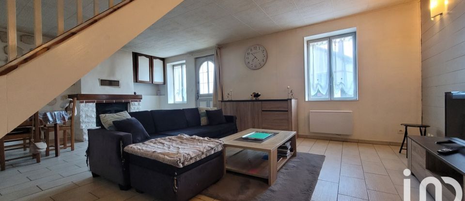 Town house 5 rooms of 85 m² in Sancoins (18600)