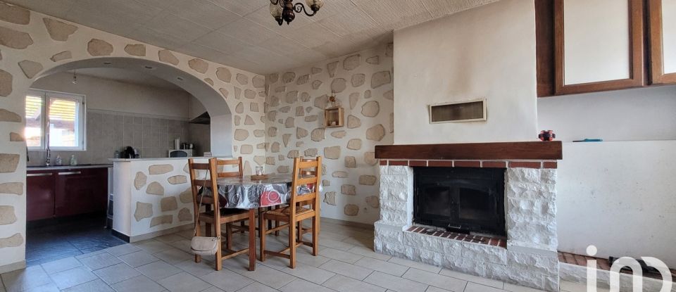 Town house 5 rooms of 85 m² in Sancoins (18600)