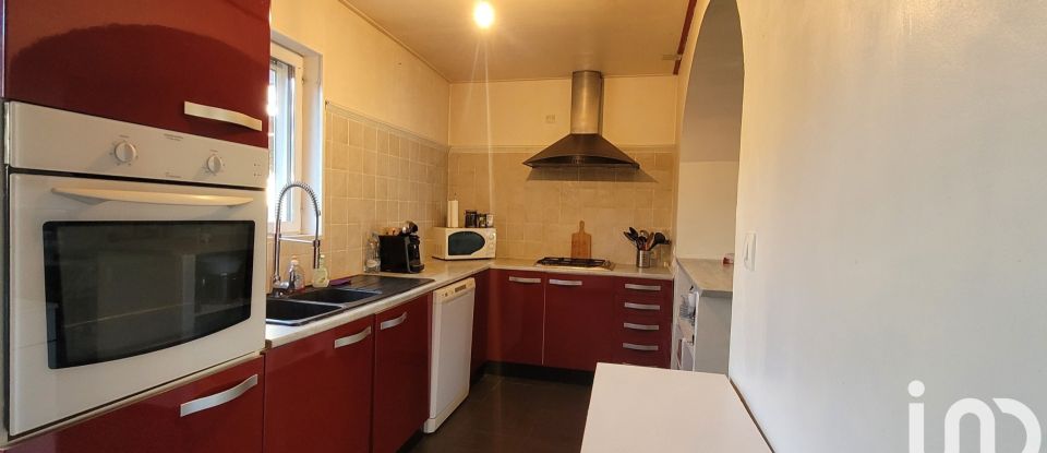 Town house 5 rooms of 85 m² in Sancoins (18600)