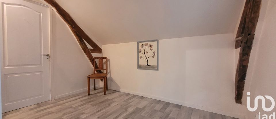 Town house 5 rooms of 85 m² in Sancoins (18600)