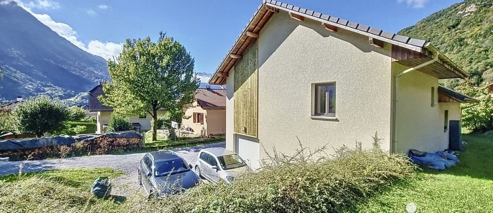 Maison 5 pièces de 103 m² à Val de Chaise (74210)