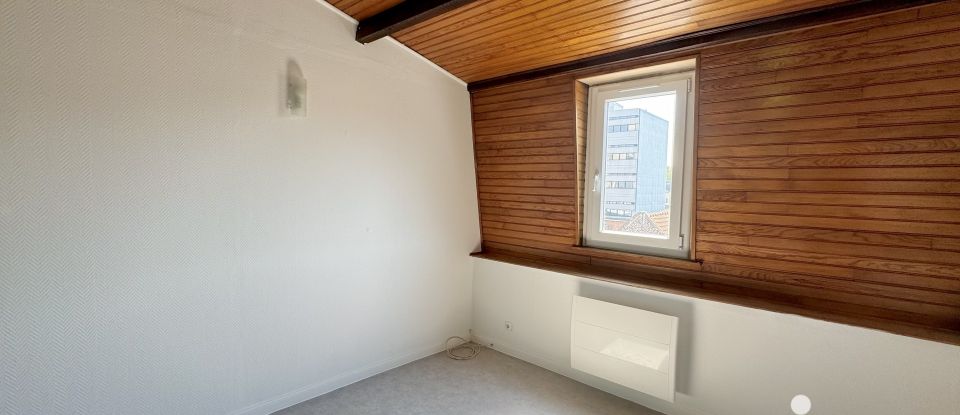 Immeuble de 102 m² à Douai (59500)