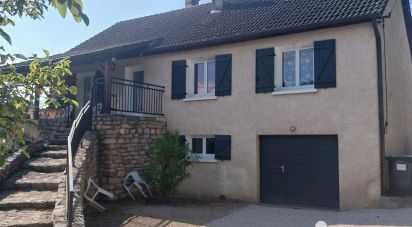 House 7 rooms of 122 m² in Saint-Martin-en-Bresse (71620)