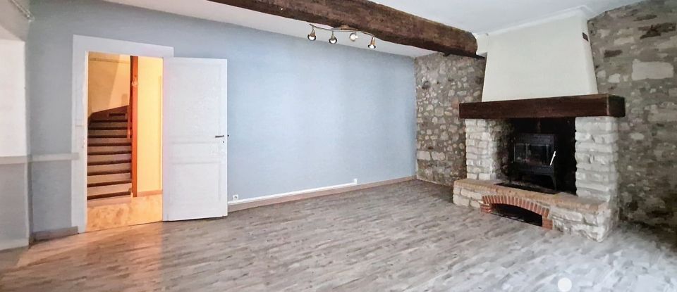 Town house 7 rooms of 135 m² in Vélines (24230)