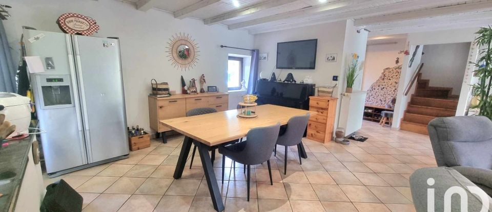 Maison 6 pièces de 238 m² à Anould (88650)