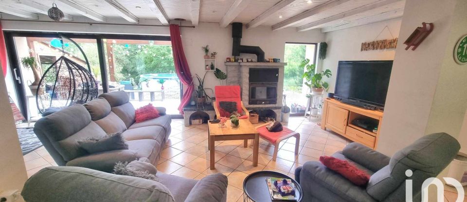 Maison 6 pièces de 238 m² à Anould (88650)