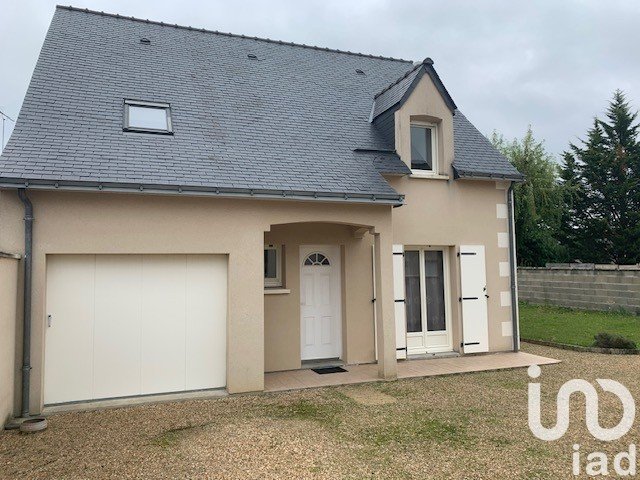 Maison traditionnelle 5 pièces de 96 m² à Saumur (49400)