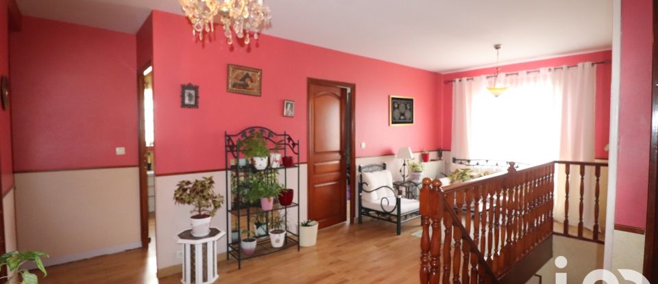 House 9 rooms of 195 m² in Vigneux-sur-Seine (91270)