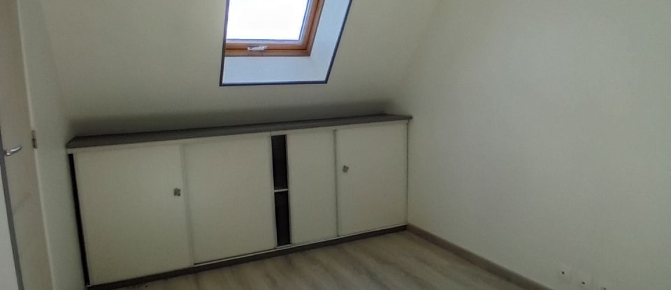 Maison 3 pièces de 81 m² à Houssay (41800)