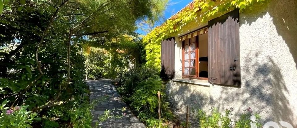 House 5 rooms of 116 m² in Manosque (04100)