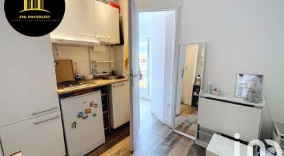 Apartment 1 room of 12 m² in Toulon (83000)