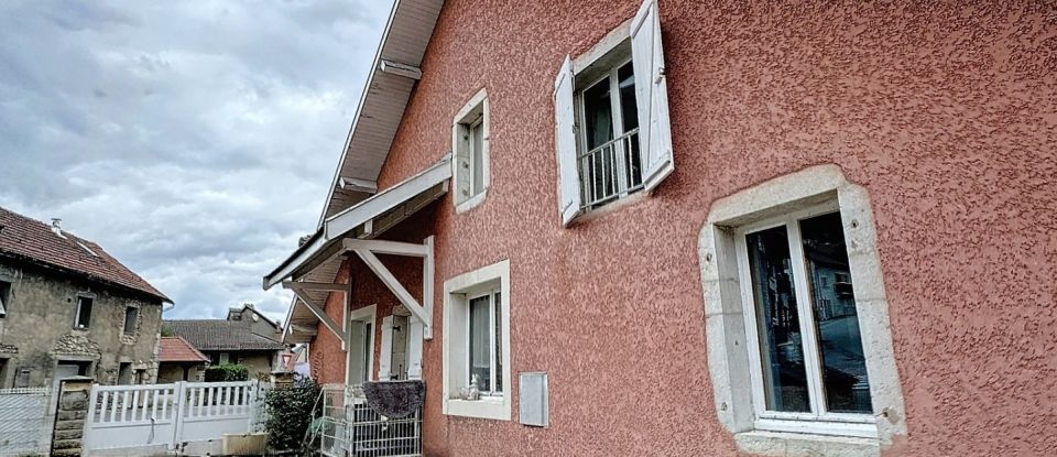 Maison traditionnelle 4 pièces de 100 m² à Bellegarde-sur-Valserine (01200)