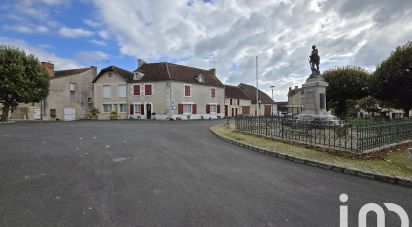 Village house 5 rooms of 157 m² in Béthines (86310)