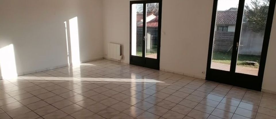 Maison 8 pièces de 115 m² à Cenon (33150)