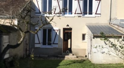 Maison traditionnelle 6 pièces de 155 m² à Samoreau (77210)